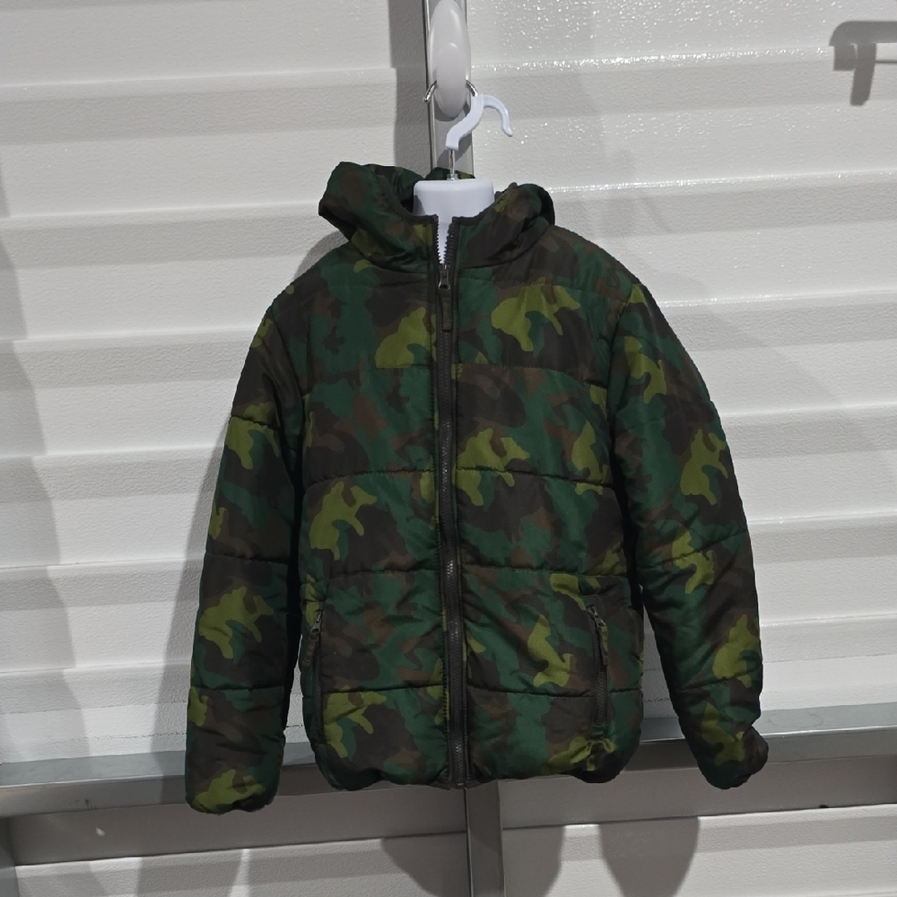 Children's Green Camouflage Puffer Jacket Roebuck &‎ Co.  Size Medium 10-12
